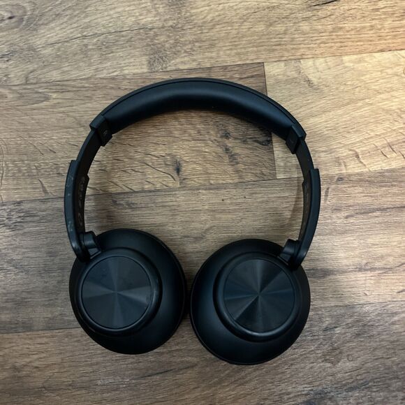 VM Noise Cancelling Black Wireless Bluetooth Ear-Cup Headphone - Great Sound